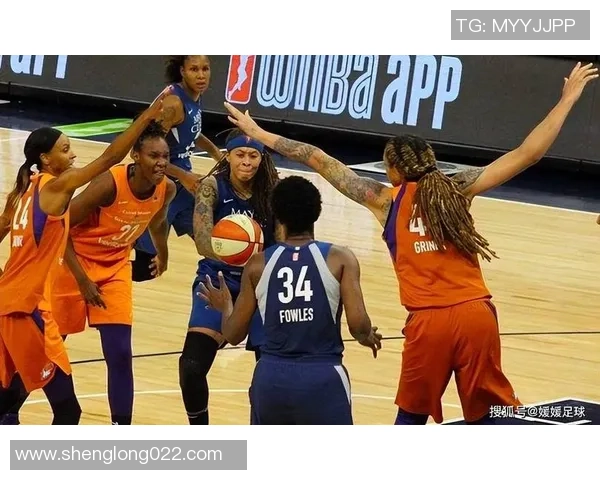 菲尼克斯水星与拉斯维加斯飞马的精彩对决分析与赛季展望